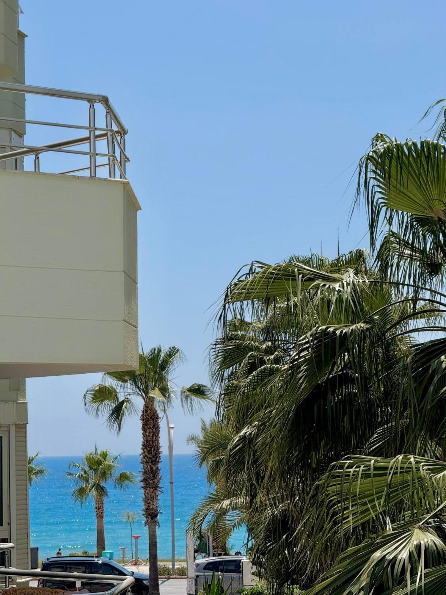 Sa Apartments! Beachfront Apartment With Sea View & Pool Alanya Zewnętrze zdjęcie